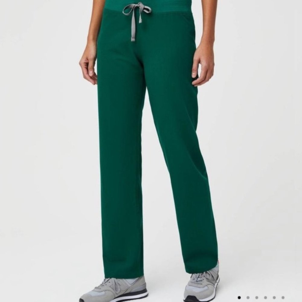 FIGS Women's Livingston Scrub Pant Hunter Green